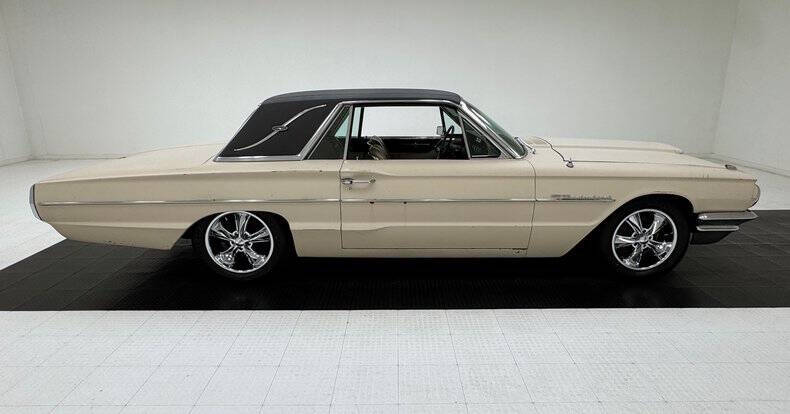1964 Ford Thunderbird