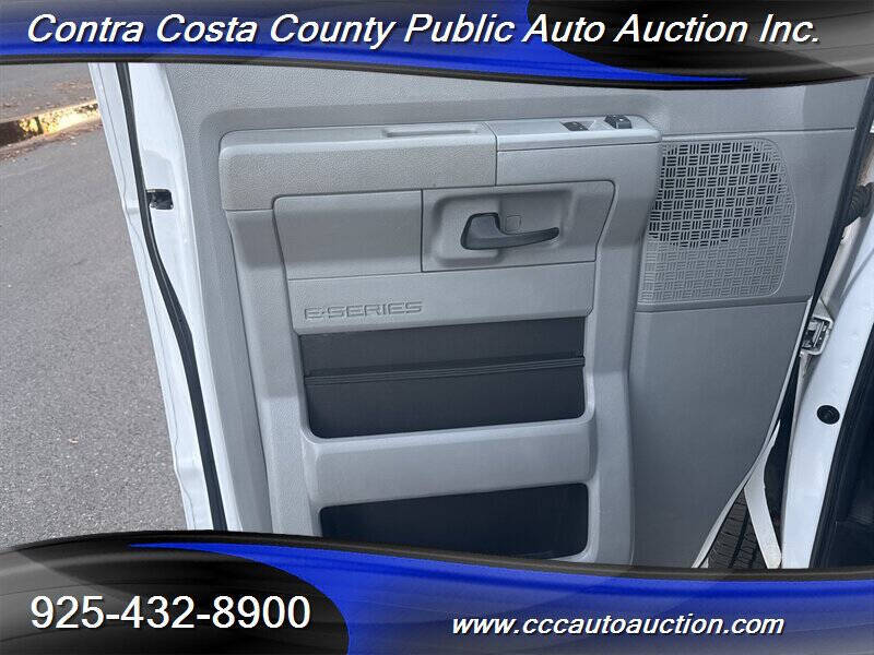 2014 Ford E-Series E-150