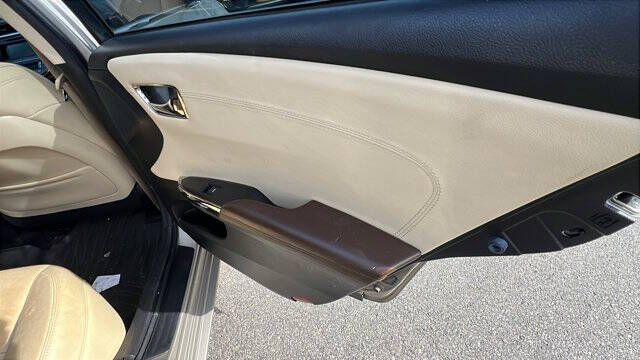 2014 Toyota Avalon XLE