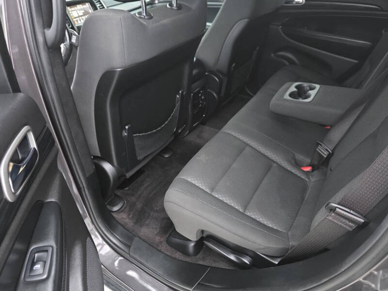 2019 Jeep Grand Cherokee Laredo