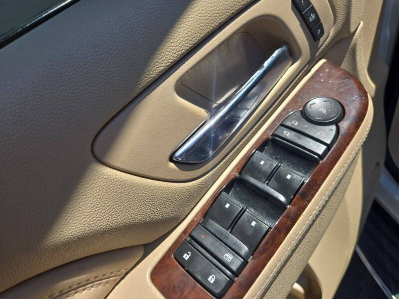 2012 Cadillac Escalade Luxury