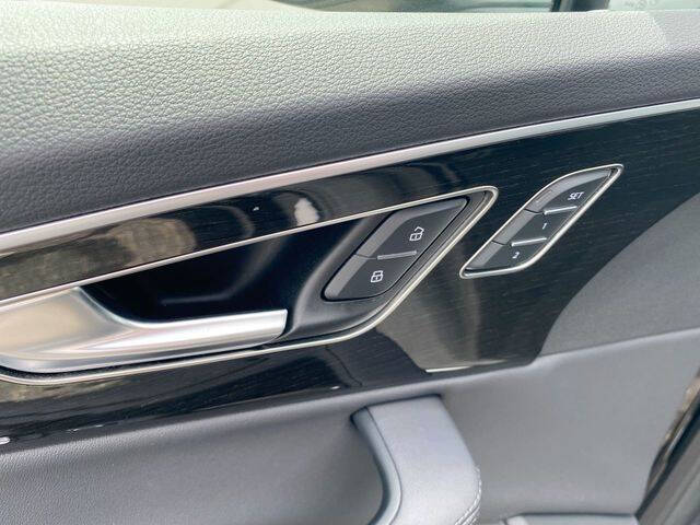 2024 Audi Q7 quattro Premium Plus 45 TFSI