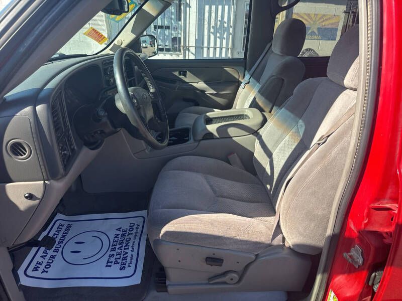 2005 Chevrolet Avalanche 1500 LS