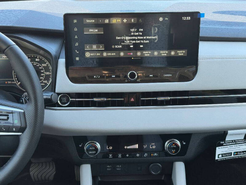 2025 Mitsubishi Outlander SE