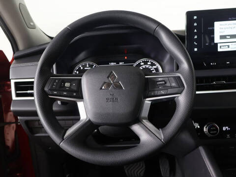 2026 Mitsubishi Outlander ES