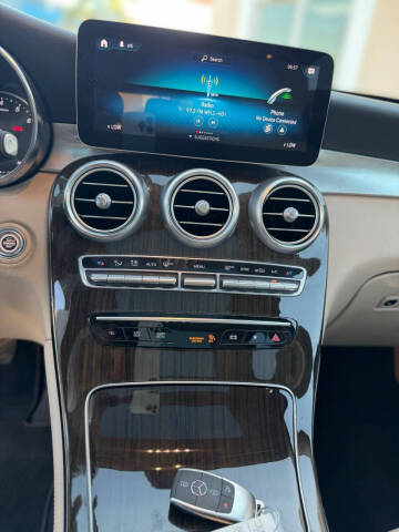 2021 Mercedes-Benz GLC GLC 300