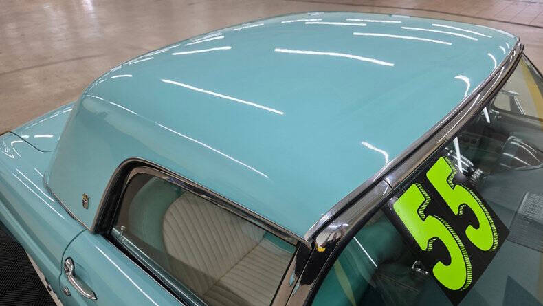 1955 Ford Thunderbird