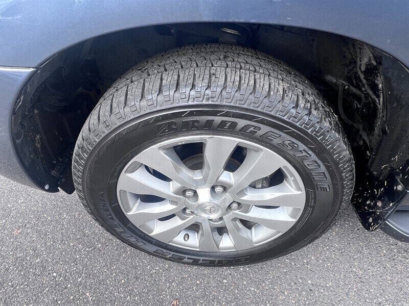 2010 Toyota Sequoia Limited