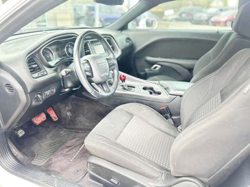 2016 Dodge Challenger SXT