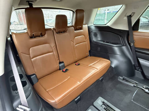 2023 Nissan Pathfinder Platinum