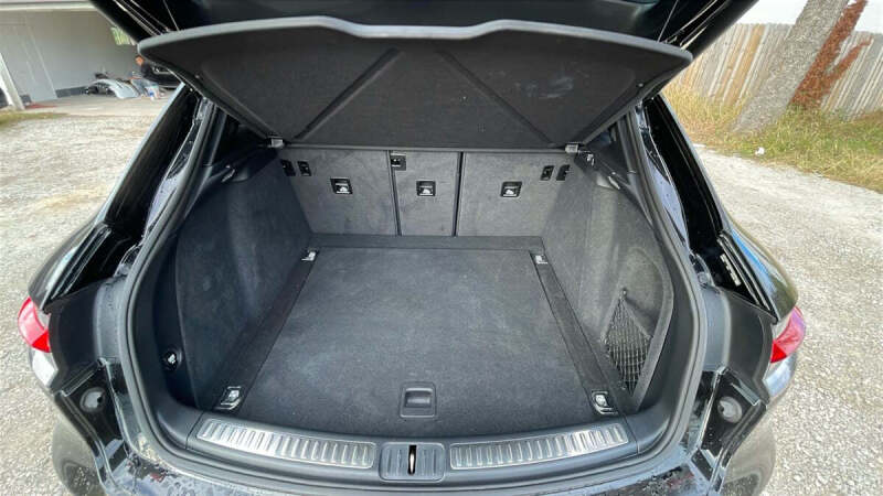 2021 Porsche Macan S