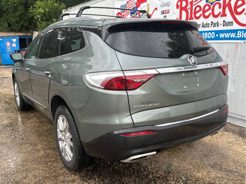 2023 Buick Enclave Essence