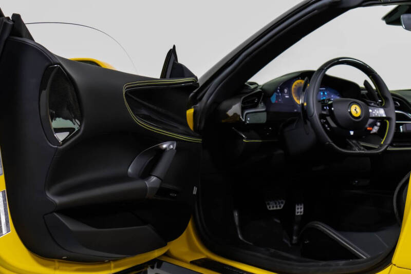 2024 Ferrari SF90 Spider