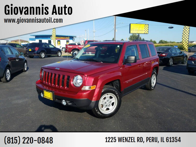 Giovannis Auto Car Dealer in Peru, IL
