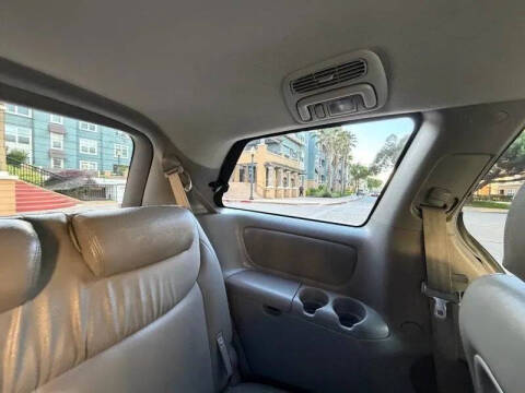 2010 Toyota Sienna