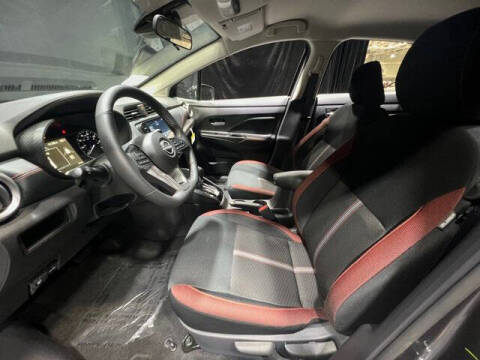 2025 Nissan Versa SR