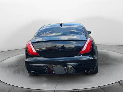 2017 Jaguar XJ R-Sport