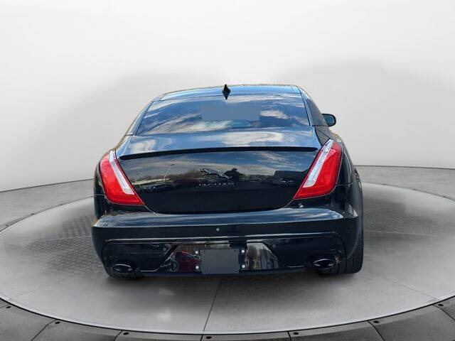 2017 Jaguar XJ R-Sport