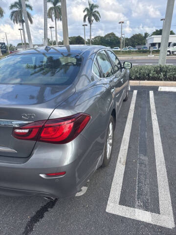 2015 Infiniti Q70 3.7