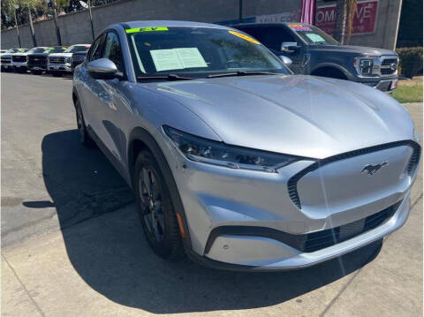 2022 Ford Mustang Mach-E Select