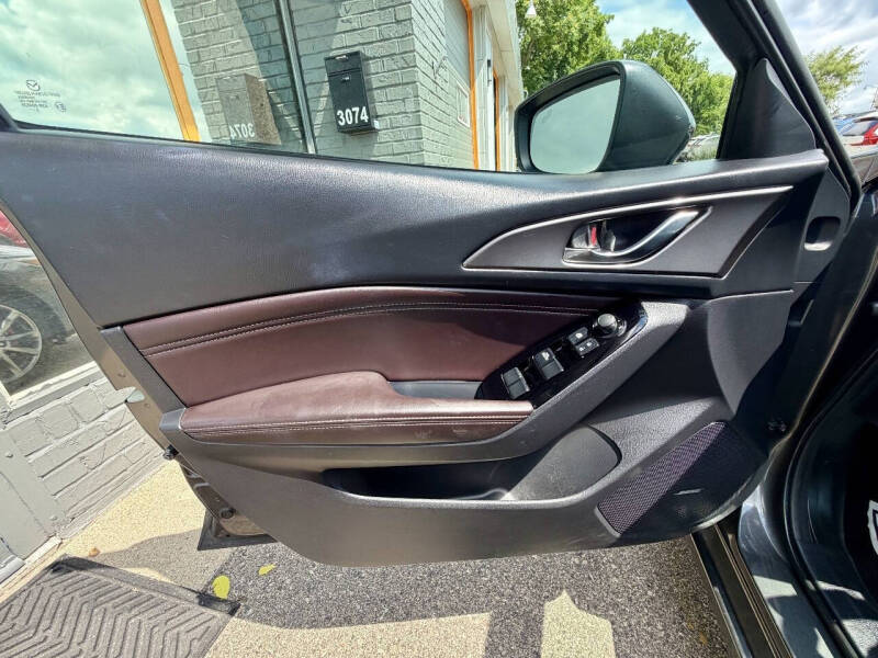 2018 Mazda MAZDA3 Grand Touring