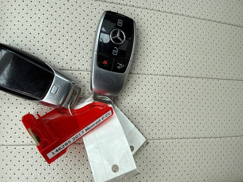 2017 Mercedes-Benz E-Class E 300 4MATIC