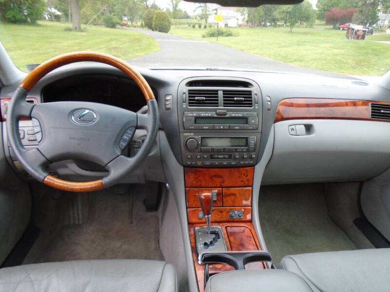 2004 Lexus LS 430