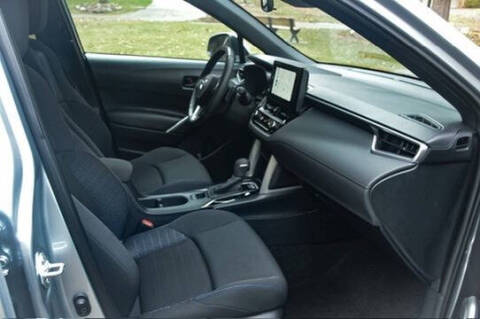 2023 Toyota Corolla Cross Hybrid SE