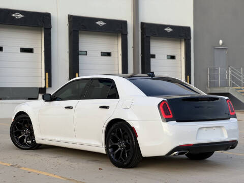2019 Chrysler 300 S