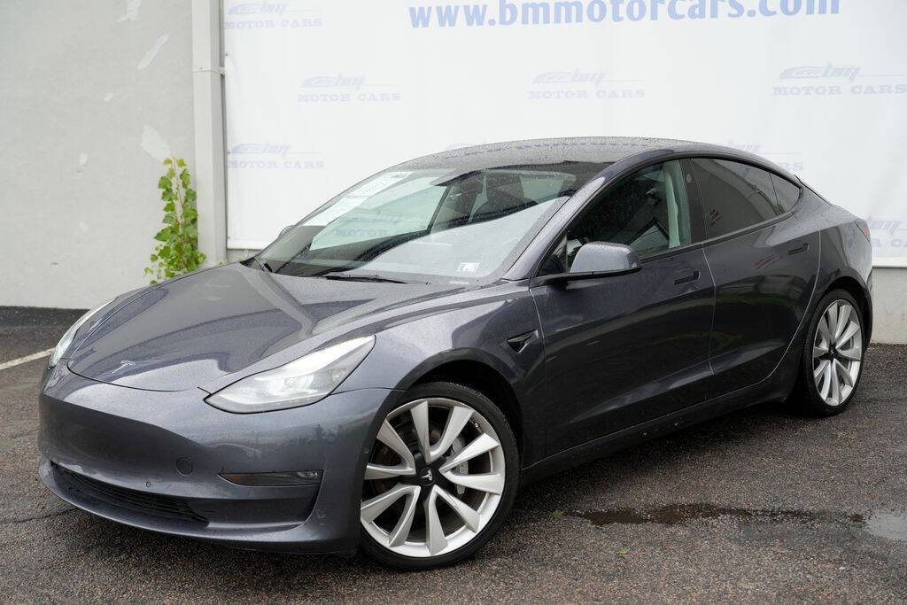 Silver 2022 Tesla Model 3 Long Range AWD Long Range 4dr Sedan 2