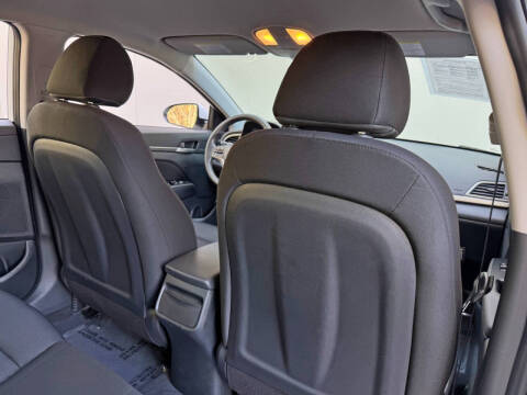 2018 Hyundai Elantra