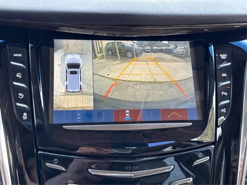 2018 Cadillac Escalade Luxury