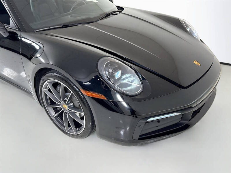 2022 Porsche 911 Carrera