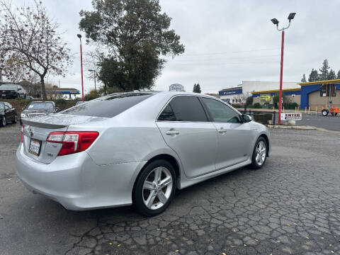 2014 Toyota Camry Hybrid XLE