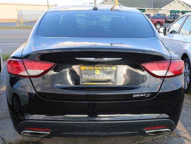 2015 Chrysler 200 S