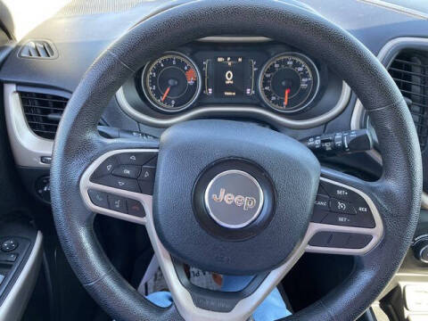 2017 Jeep Cherokee Sport