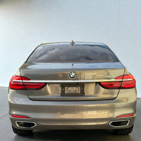 2016 BMW 7 Series 740i