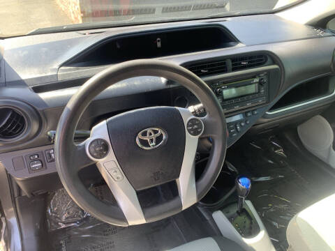 2014 Toyota Prius c Four