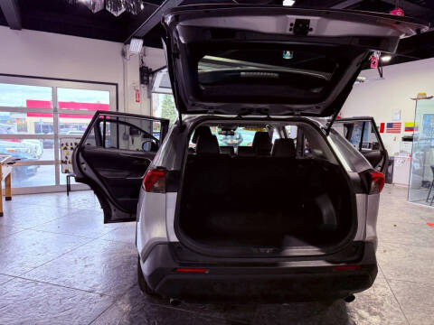 2019 Toyota RAV4 Hybrid LE