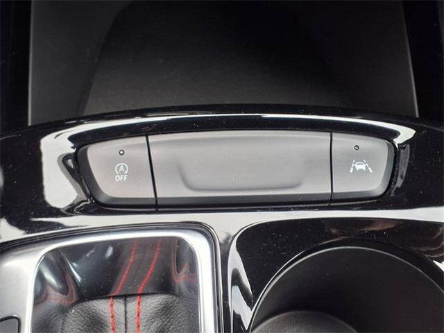 2025 Chevrolet Trax RS