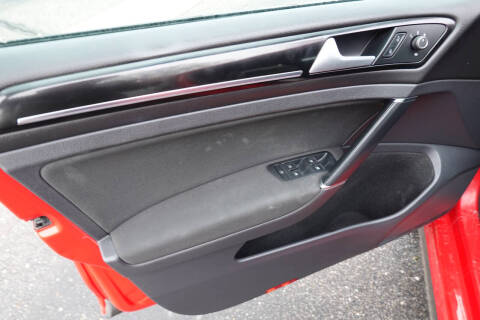 2016 Volkswagen Golf GTI S