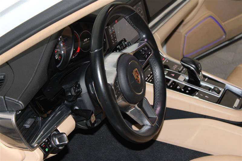 2017 Porsche Panamera