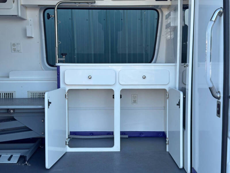 2023 Mercedes-Benz Sprinter