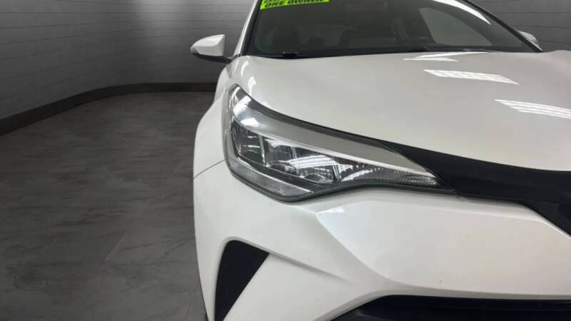 2021 Toyota C-HR XLE