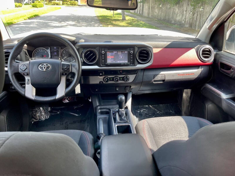 2017 Toyota Tacoma SR5 V6