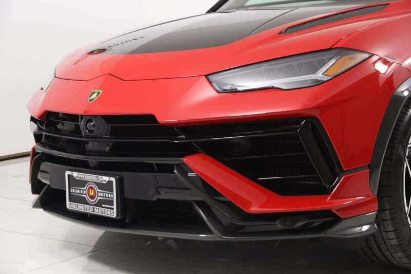2024 Lamborghini Urus Performante