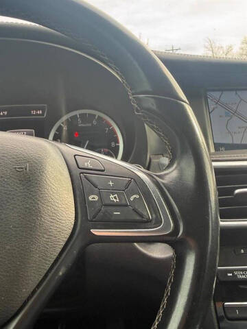 2017 Infiniti QX30 Premium