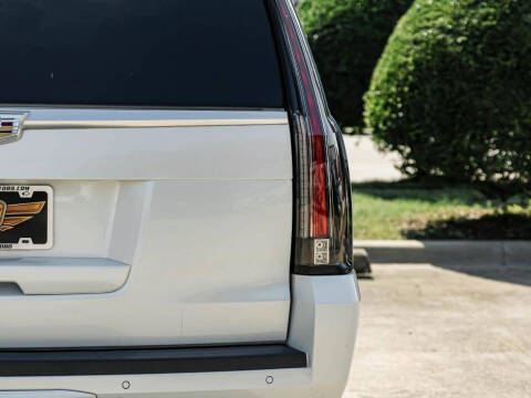 2016 Cadillac Escalade ESV Luxury Collection