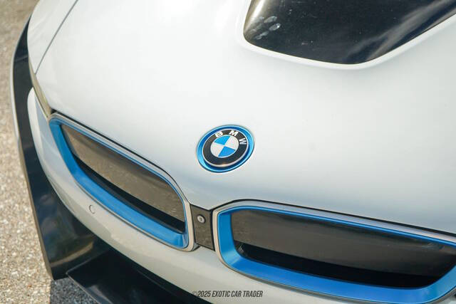 2015 BMW i8