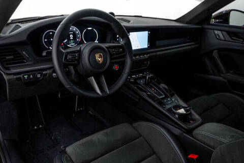 2025 Porsche 911 Carrera 4 GTS